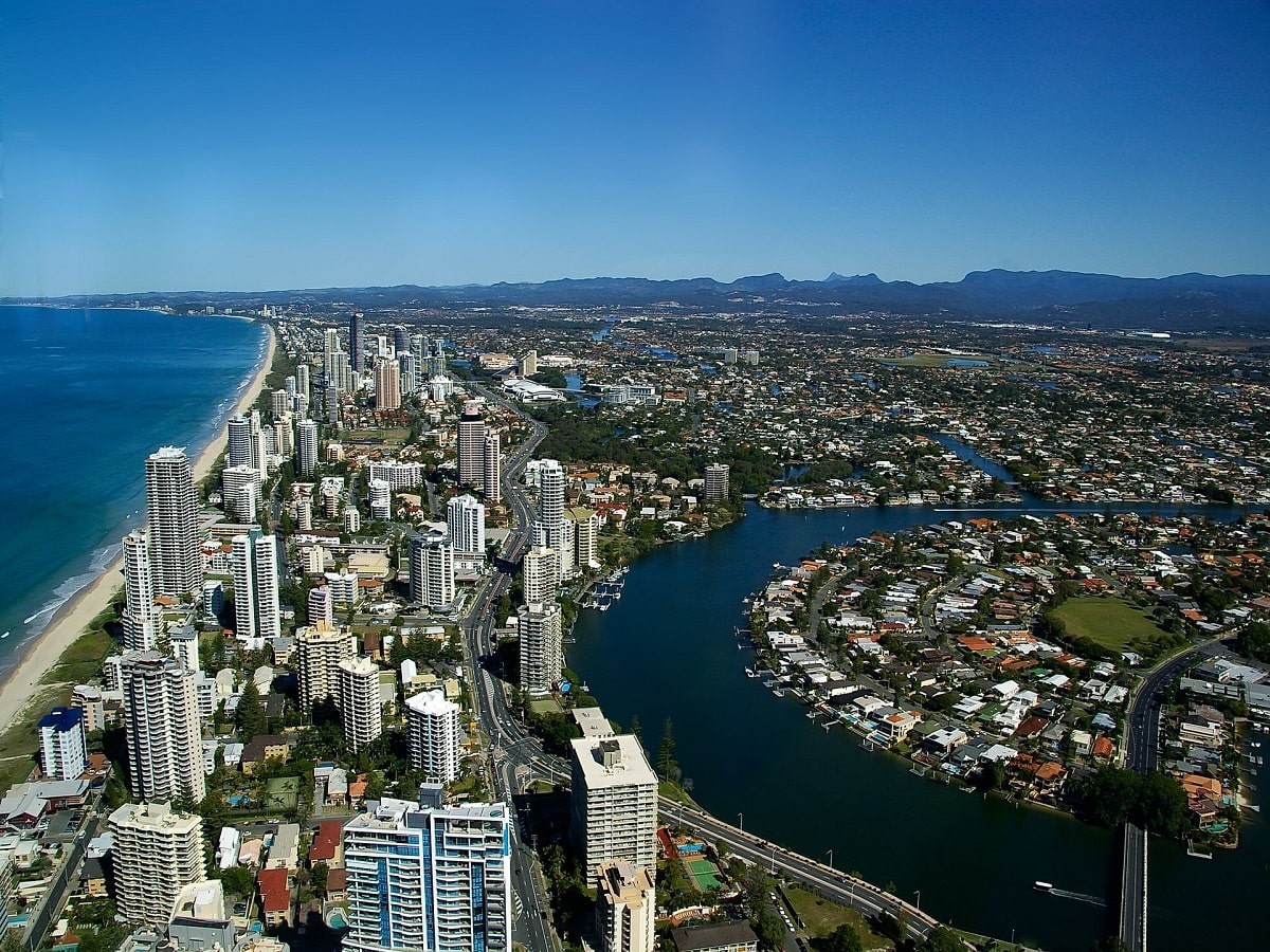 gold-coast-city-queensland-australia-min