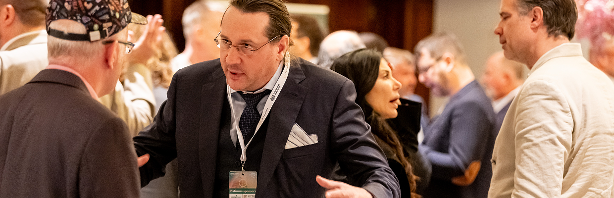 MJBiz and ICBC crowd pics 4